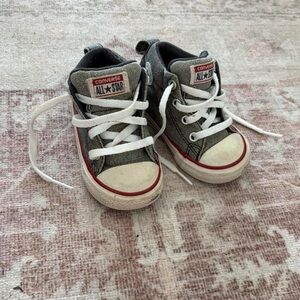 Kids Converse high top size 5